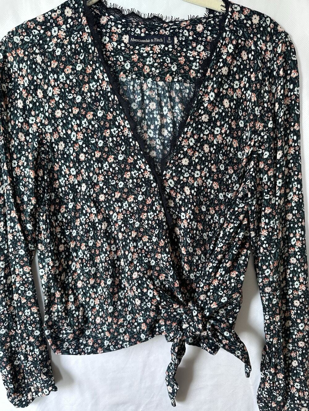 Abercrombie & Fitch Floral Wrap Top Small Black Pink Tie Waist Boho Blouse